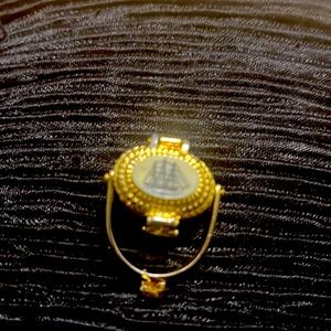 vintage Nantucket basket scrimshaw pendant